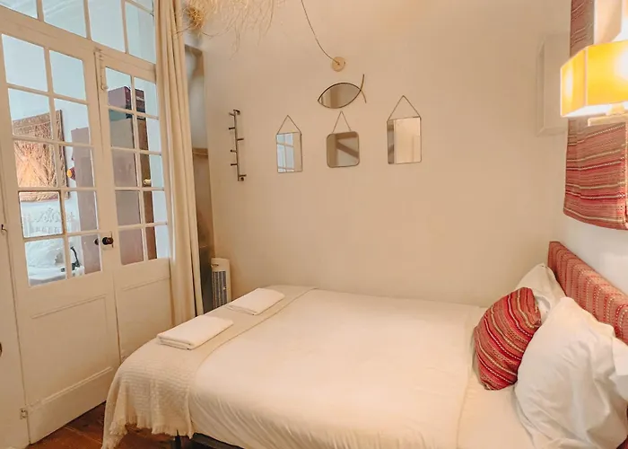 Santos Charming - In Tradional Διαμέρισμα *